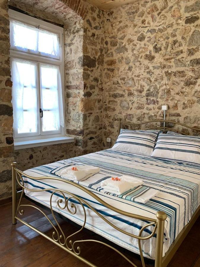 1830 Chateau Nafplio Bagian luar foto
