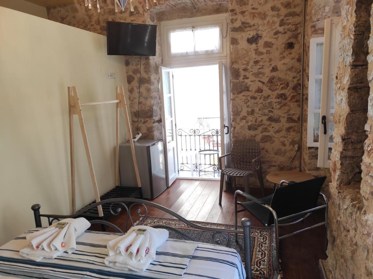 1830 Chateau Nafplio Bagian luar foto